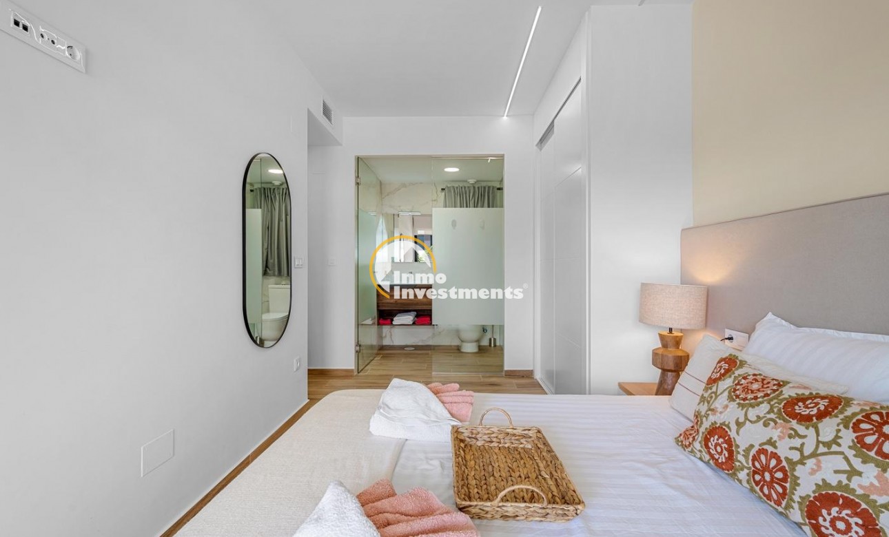 Resale - Apartment - Villamartin