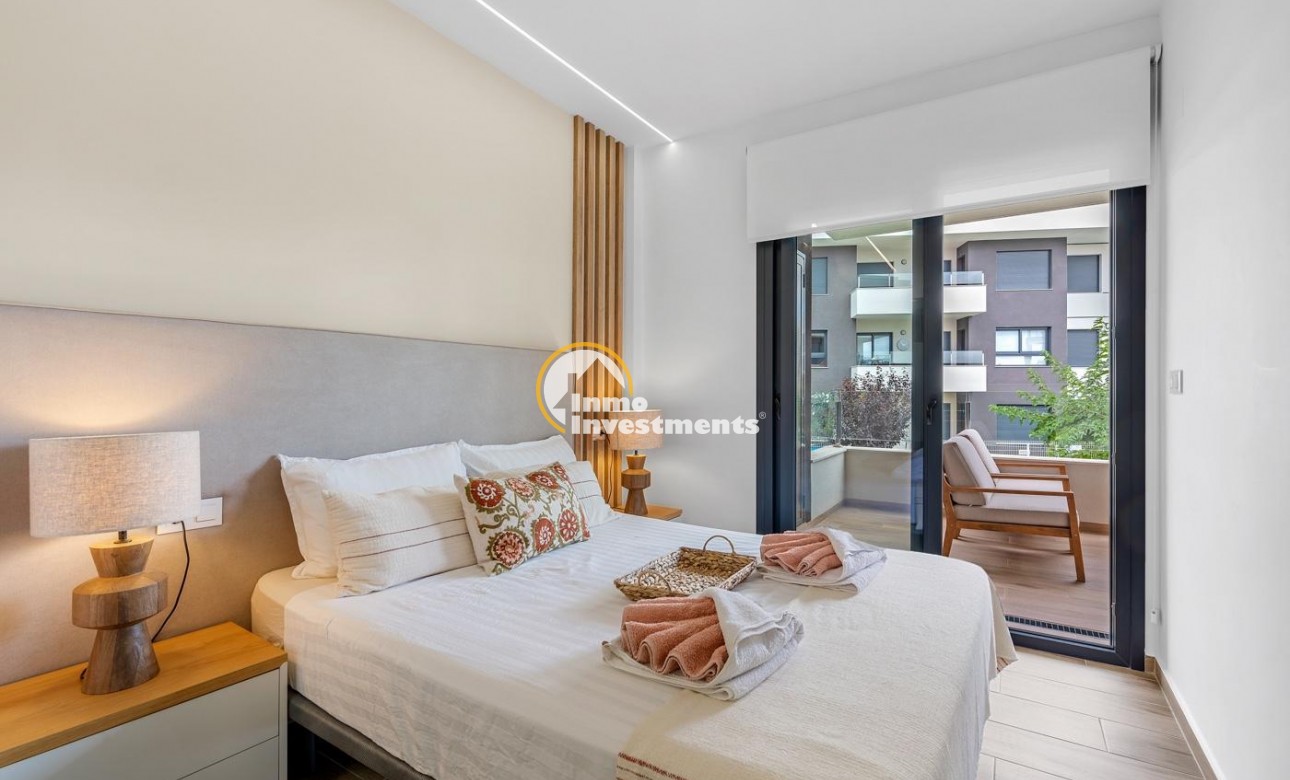 Resale - Apartment - Villamartin