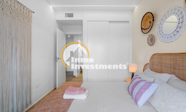 Resale - Apartment - Villamartin