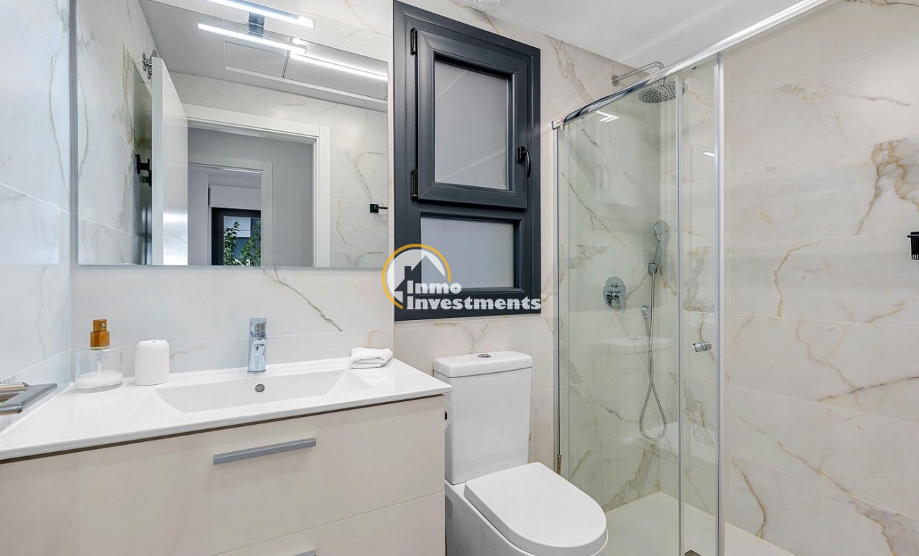 Resale - Apartment - Villamartin