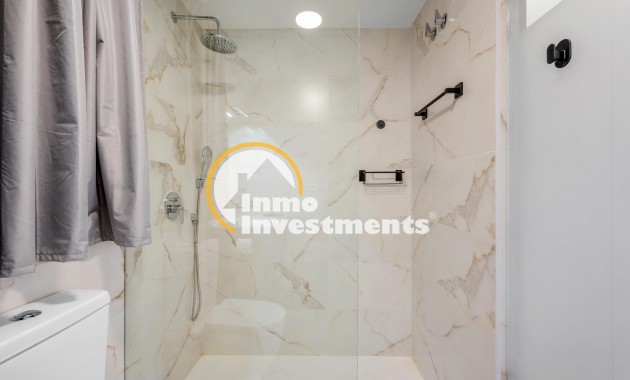 Resale - Apartment - Villamartin