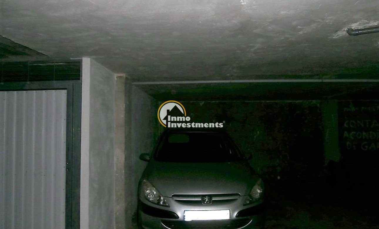 Resale - Garage - La Mata - La Mata Center