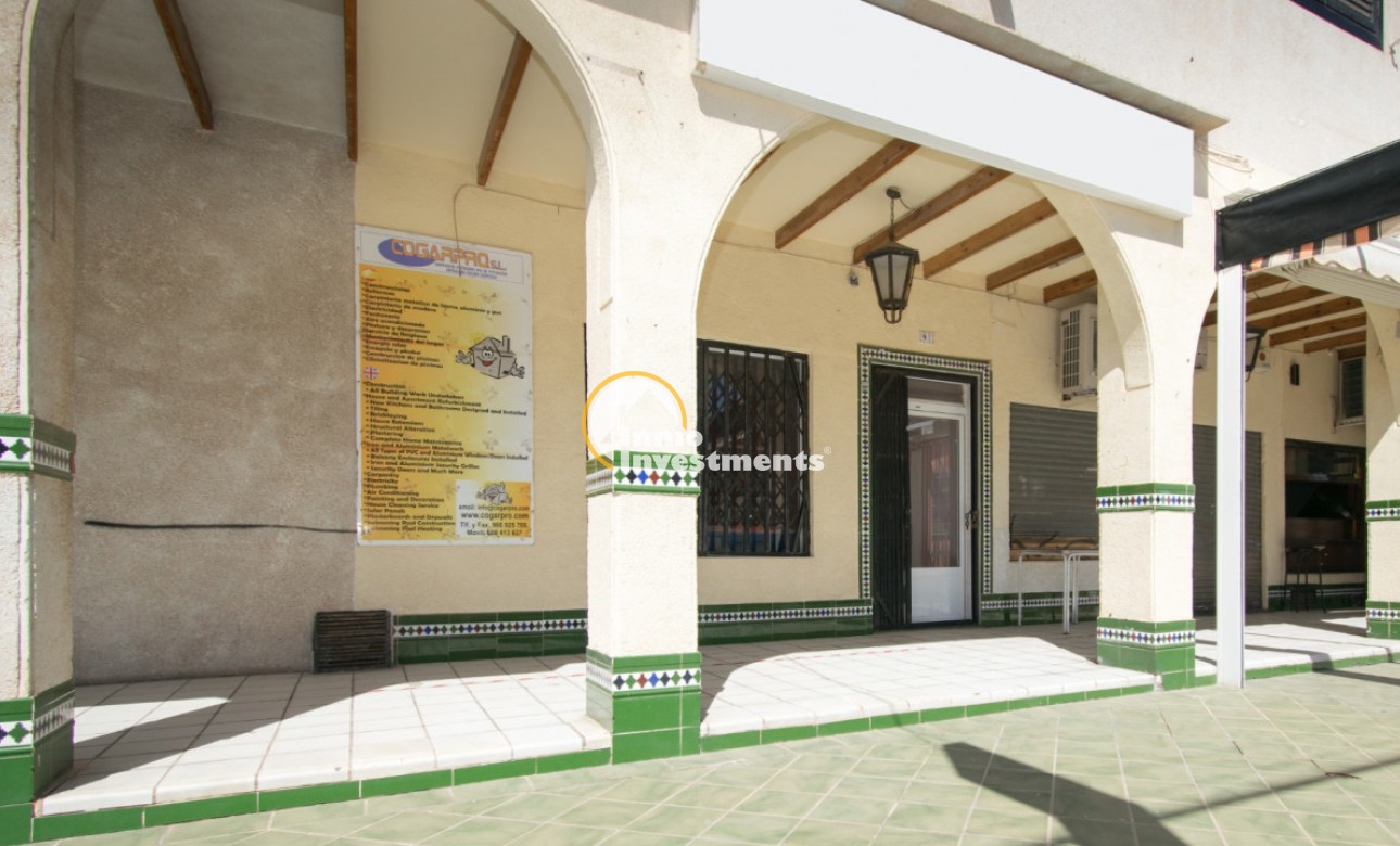 Resale - Commercial - La Mata - Torre la Mata