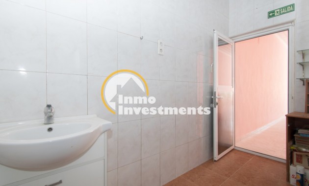 Resale - Commercial - La Mata - Torre la Mata