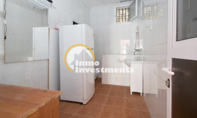 Resale - Commercial - La Mata - Torre la Mata