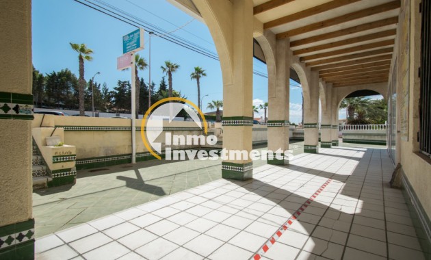 Resale - Commercial - La Mata - Torre la Mata