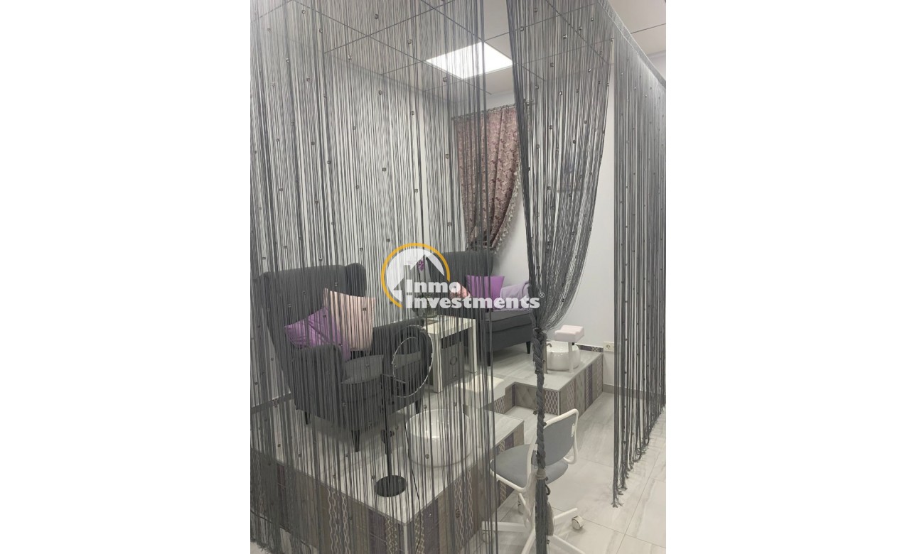 Resale - Commercial - Orihuela Costa - La Zenia