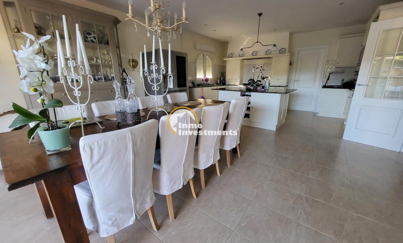 Resale - Villa - Playa Flamenca