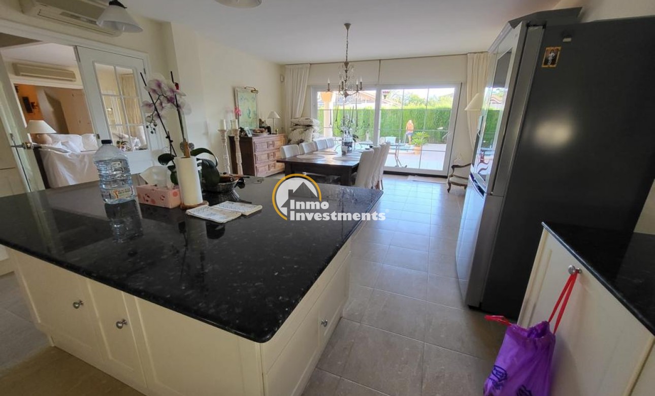 Resale - Villa - Playa Flamenca