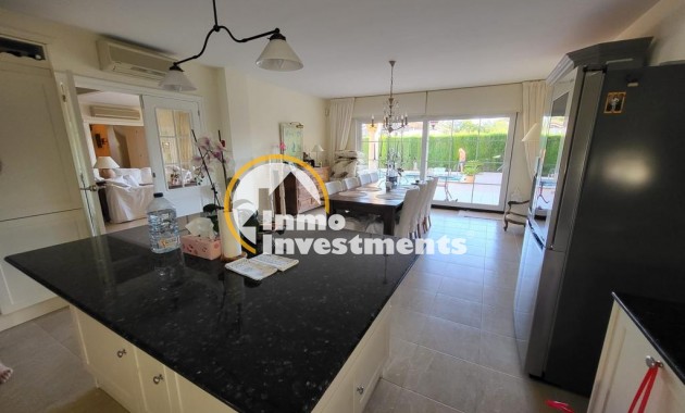 Resale - Villa - Playa Flamenca