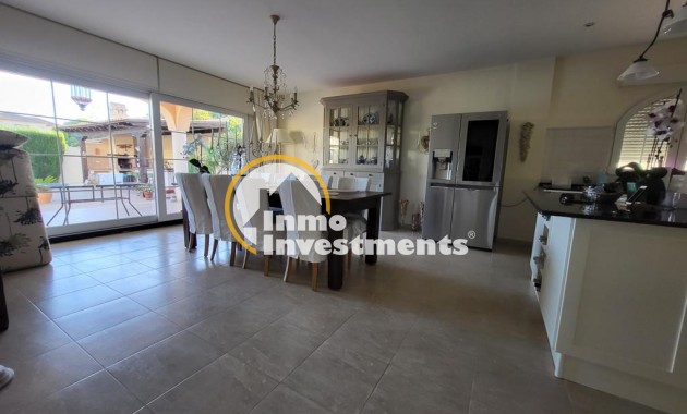 Resale - Villa - Playa Flamenca