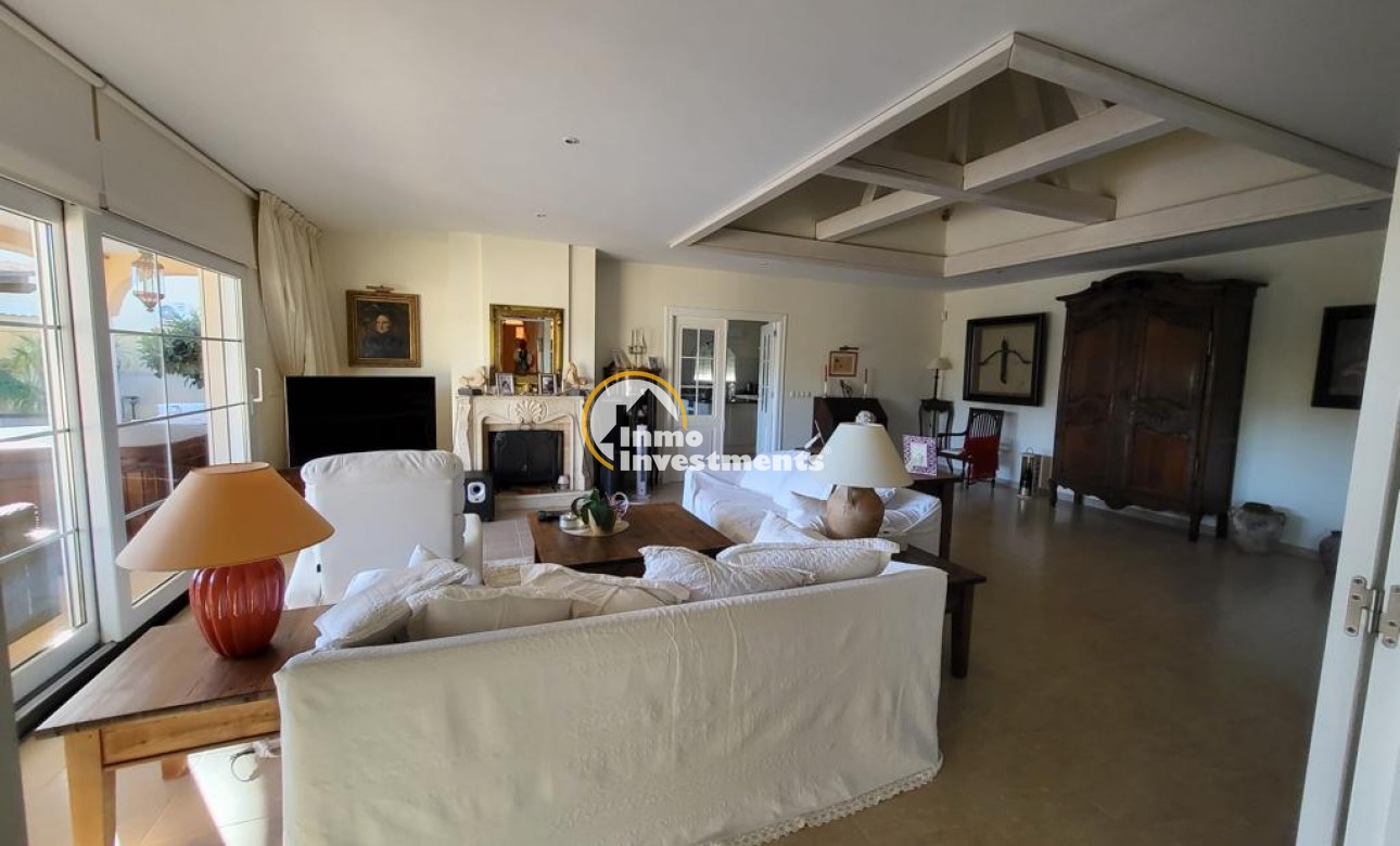 Resale - Villa - Playa Flamenca
