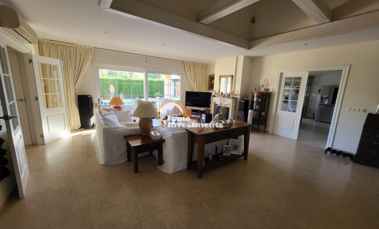 Resale - Villa - Playa Flamenca