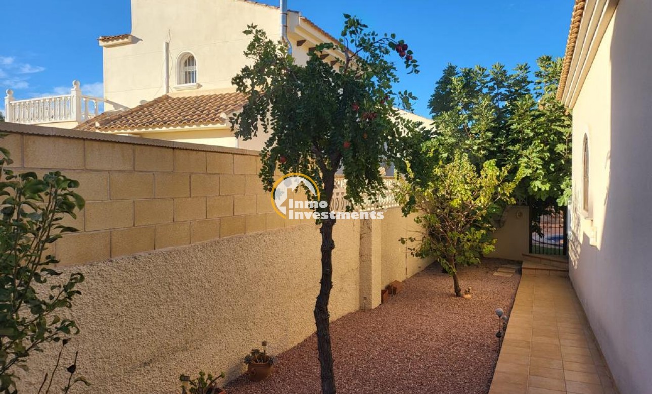 Resale - Villa - Playa Flamenca