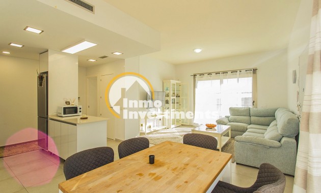 Resale - Villa - San Miguel de Salinas - Las Communicaciones