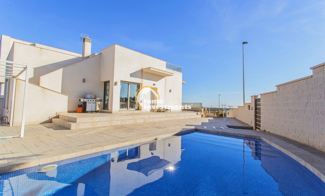 Resale - Villa - San Miguel de Salinas - Las Communicaciones