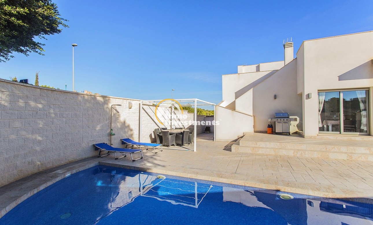 Resale - Villa - San Miguel de Salinas - Las Communicaciones