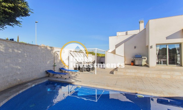 Resale - Villa - San Miguel de Salinas - Las Communicaciones