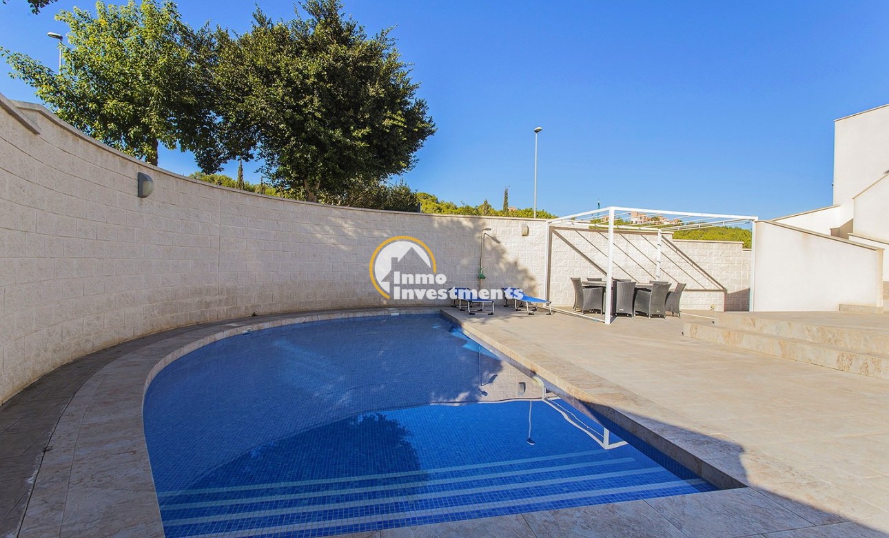 Resale - Villa - San Miguel de Salinas - Las Communicaciones