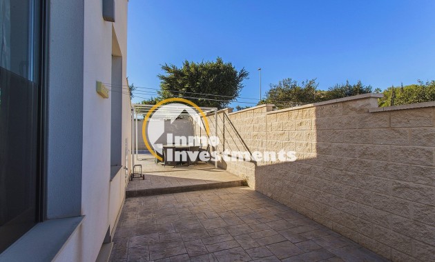 Resale - Villa - San Miguel de Salinas - Las Communicaciones