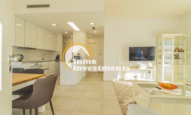 Resale - Villa - San Miguel de Salinas - Las Communicaciones