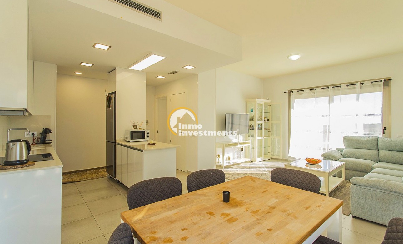 Resale - Villa - San Miguel de Salinas - Las Communicaciones