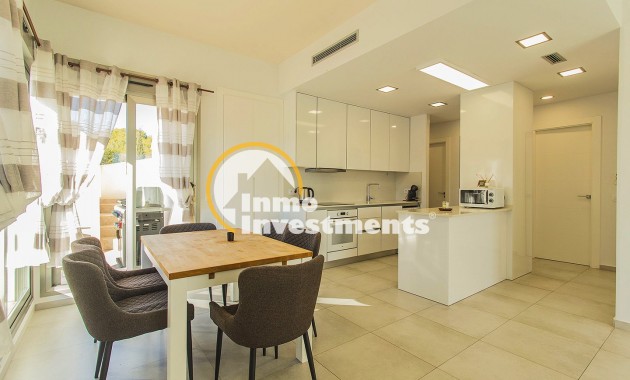 Resale - Villa - San Miguel de Salinas - Las Communicaciones