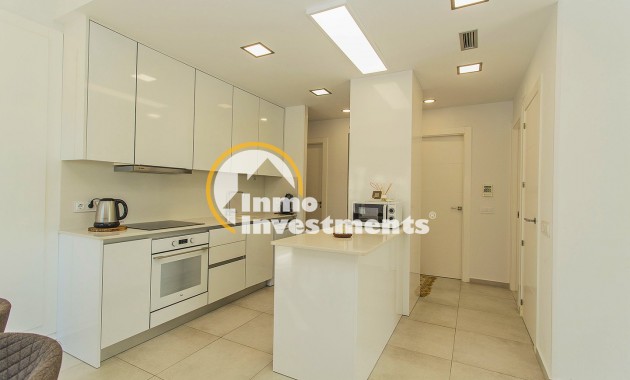 Resale - Villa - San Miguel de Salinas - Las Communicaciones