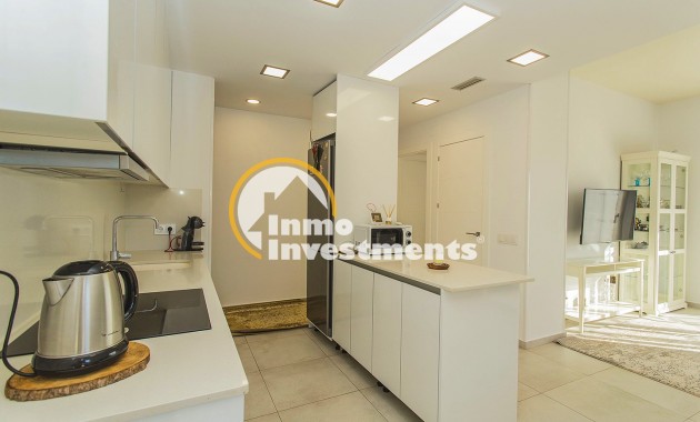 Resale - Villa - San Miguel de Salinas - Las Communicaciones