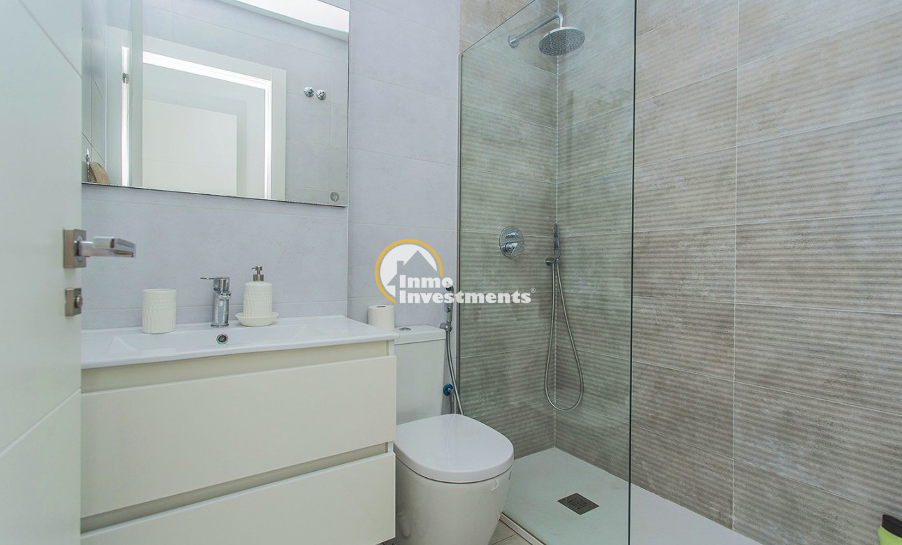 Resale - Villa - San Miguel de Salinas - Las Communicaciones