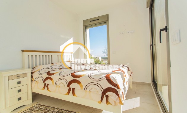 Resale - Villa - San Miguel de Salinas - Las Communicaciones