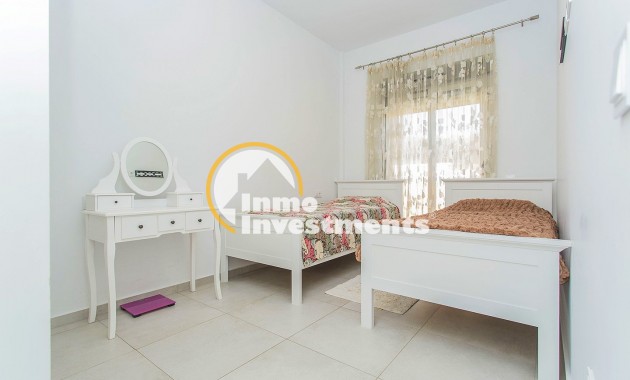 Resale - Villa - San Miguel de Salinas - Las Communicaciones