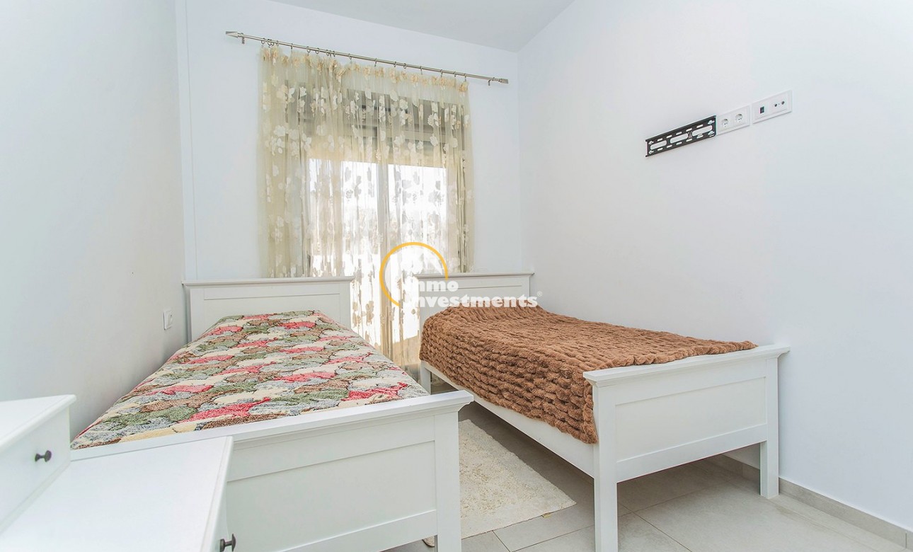 Resale - Villa - San Miguel de Salinas - Las Communicaciones