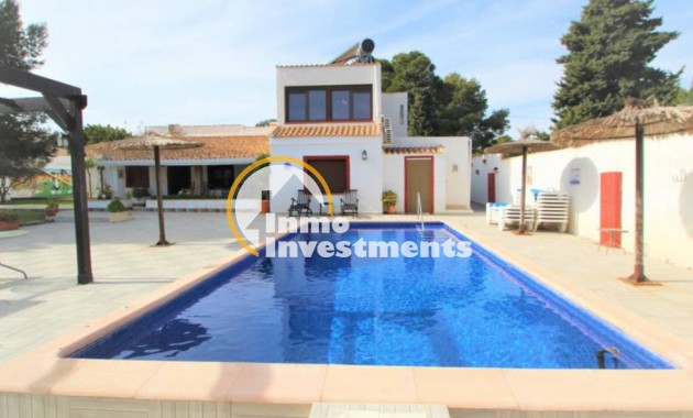 Resale - Villa - Orihuela Costa - Lomas De Cabo Roig