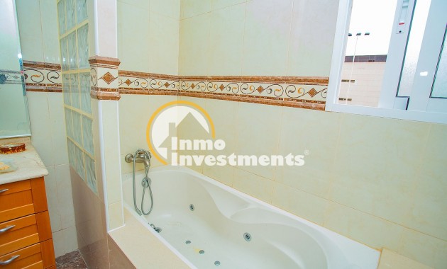 Resale - Apartment - Torrevieja - Center Torrevieja