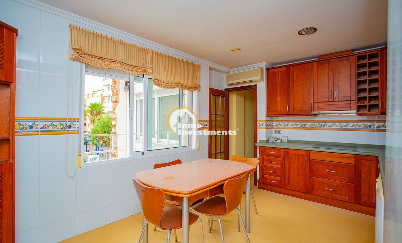 Resale - Apartment - Torrevieja - Center Torrevieja
