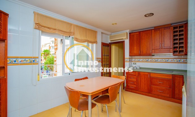 Resale - Apartment - Torrevieja - Center Torrevieja