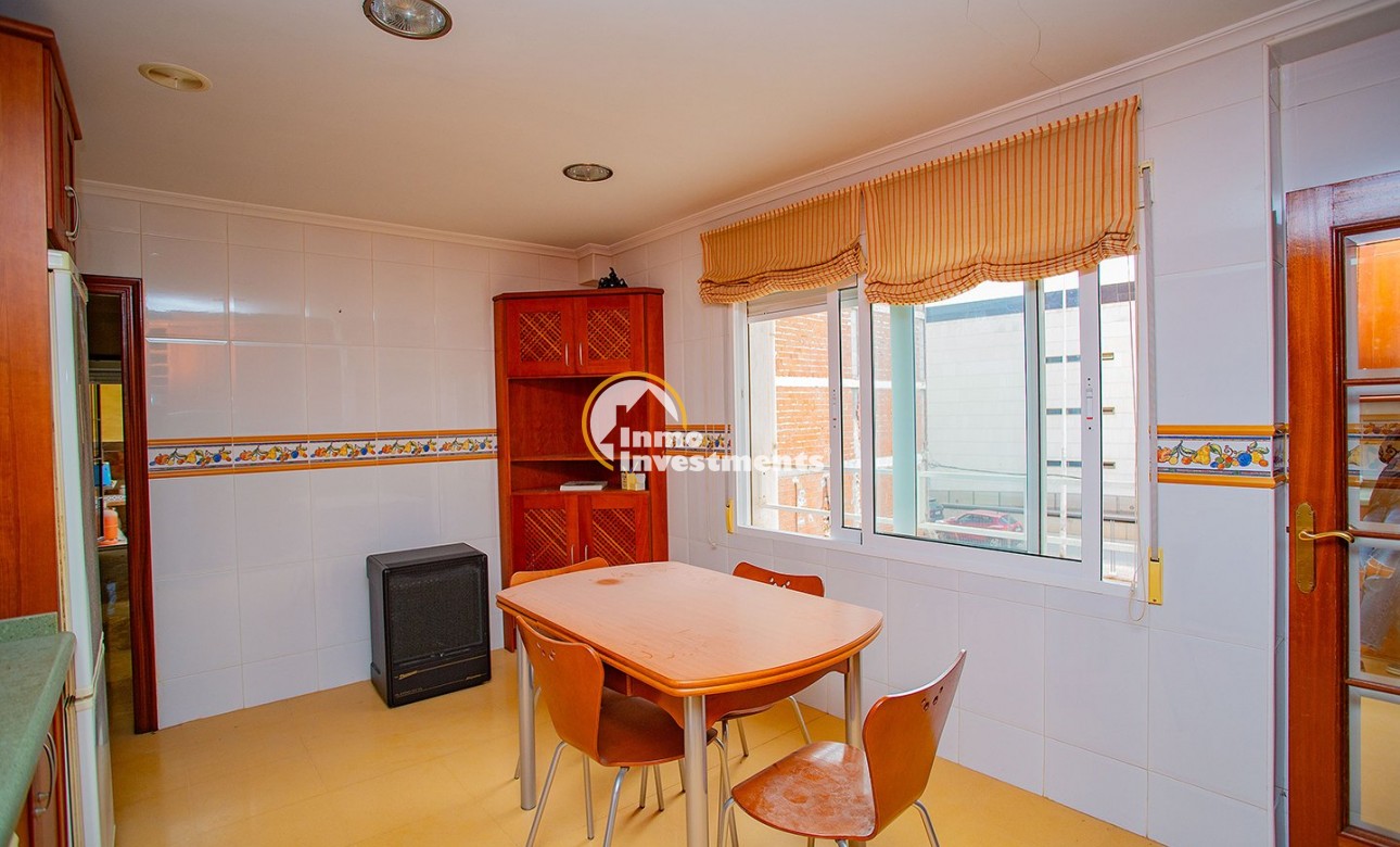 Resale - Apartment - Torrevieja - Center Torrevieja