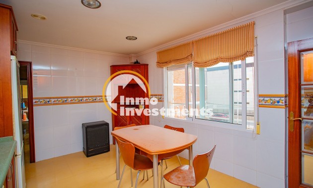 Resale - Apartment - Torrevieja - Center Torrevieja