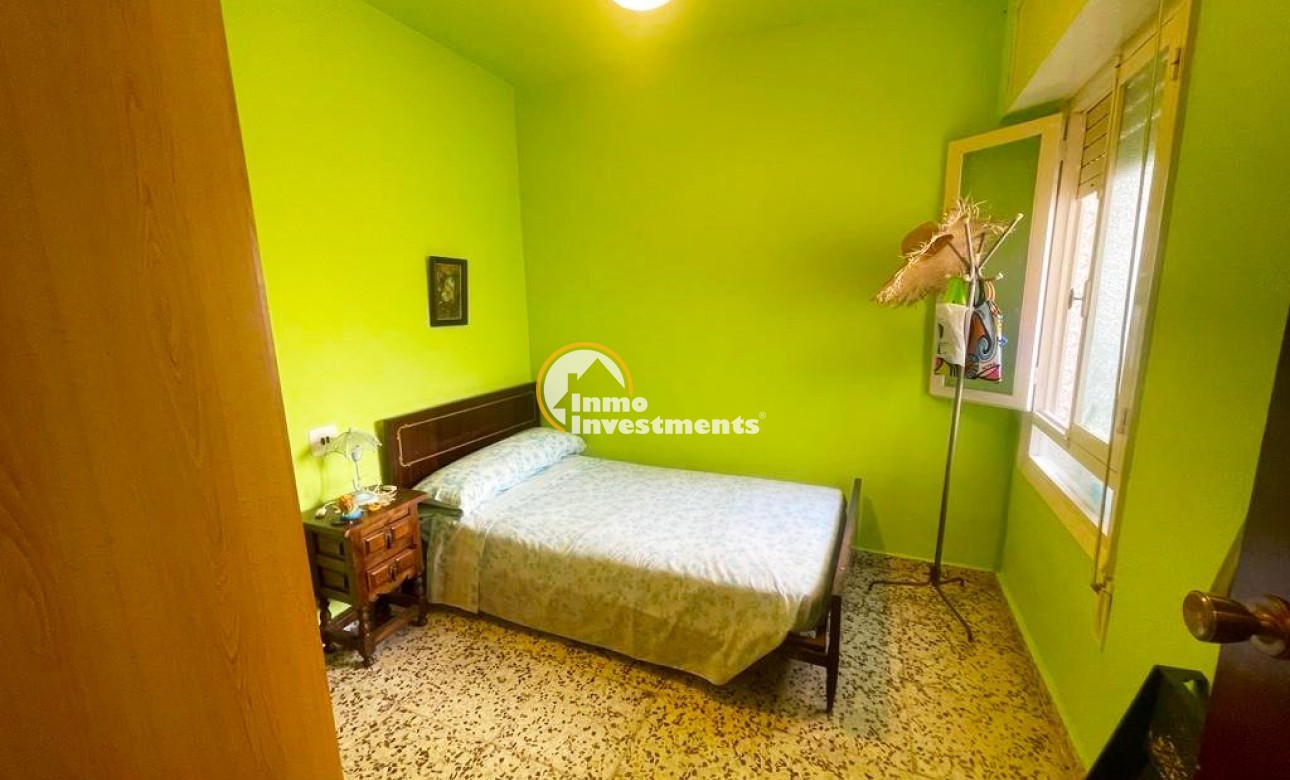 Resale - Apartment - Torrevieja - Playa de La Acequion