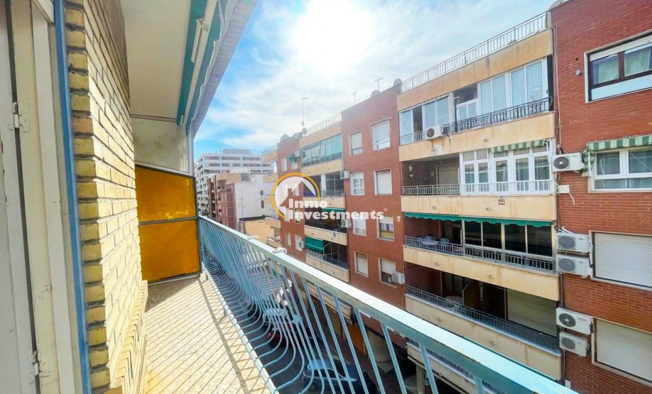 Resale - Apartment - Torrevieja - Playa de La Acequion