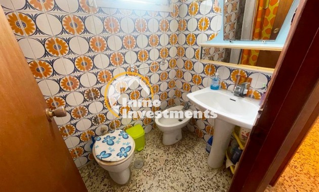 Resale - Apartment - Torrevieja - Playa de La Acequion
