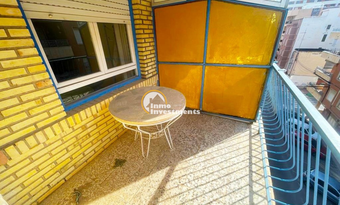 Resale - Apartment - Torrevieja - Playa de La Acequion