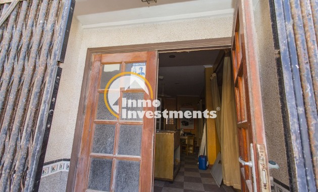 Reventa - Local comercial - La Mata - La Mata Center