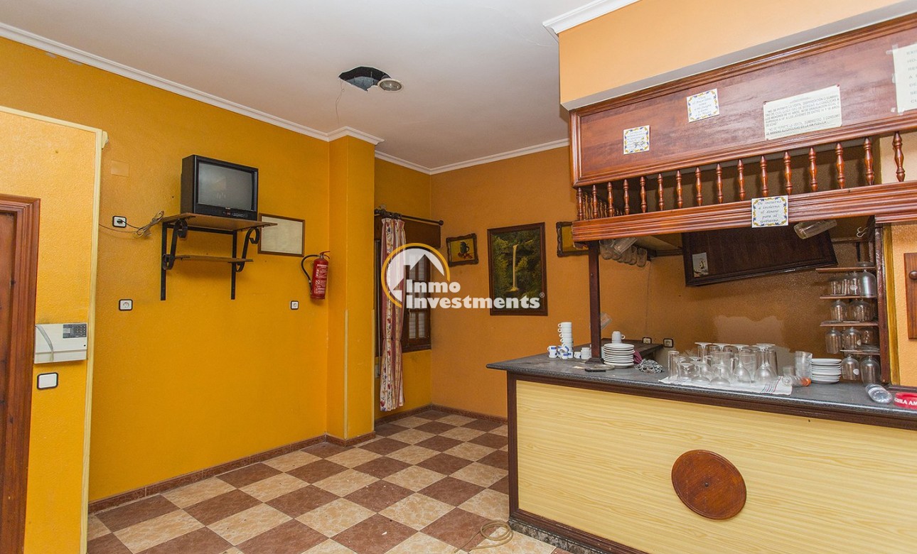 Reventa - Local comercial - La Mata - La Mata Center