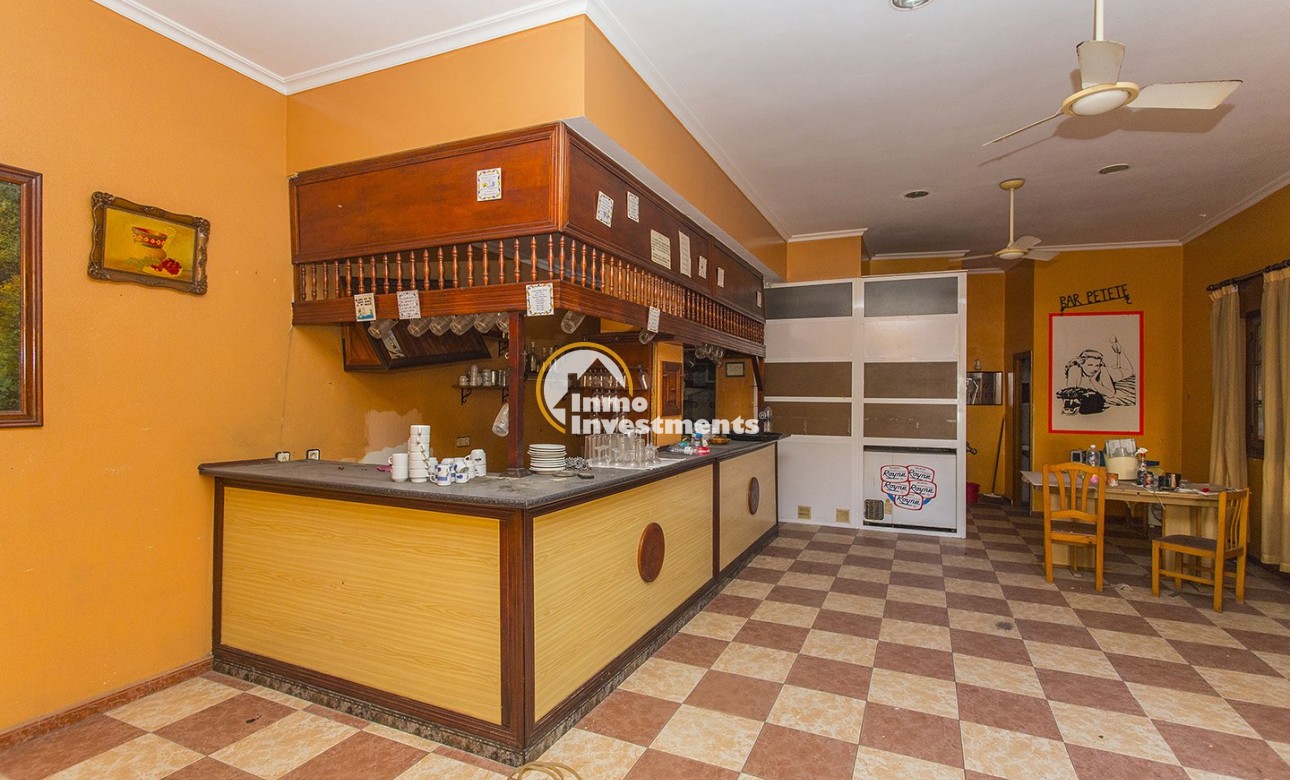 Reventa - Local comercial - La Mata - La Mata Center