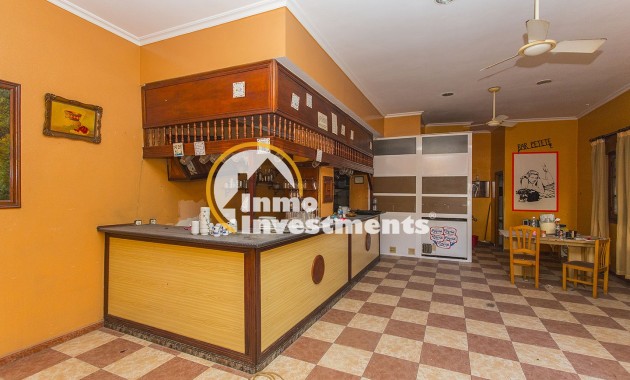 Reventa - Local comercial - La Mata - La Mata Center