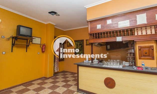 Reventa - Local comercial - La Mata - La Mata Center