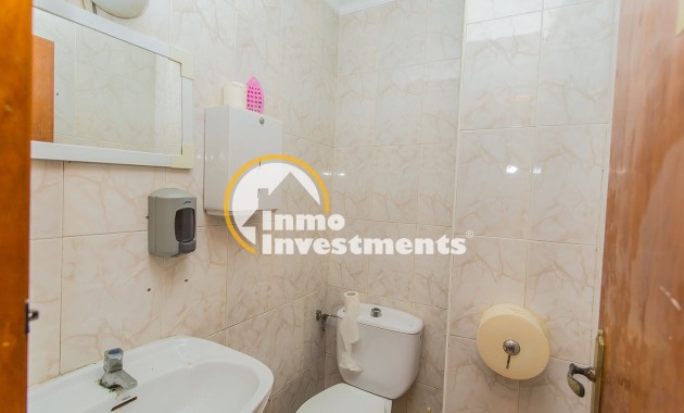 Reventa - Local comercial - La Mata - La Mata Center