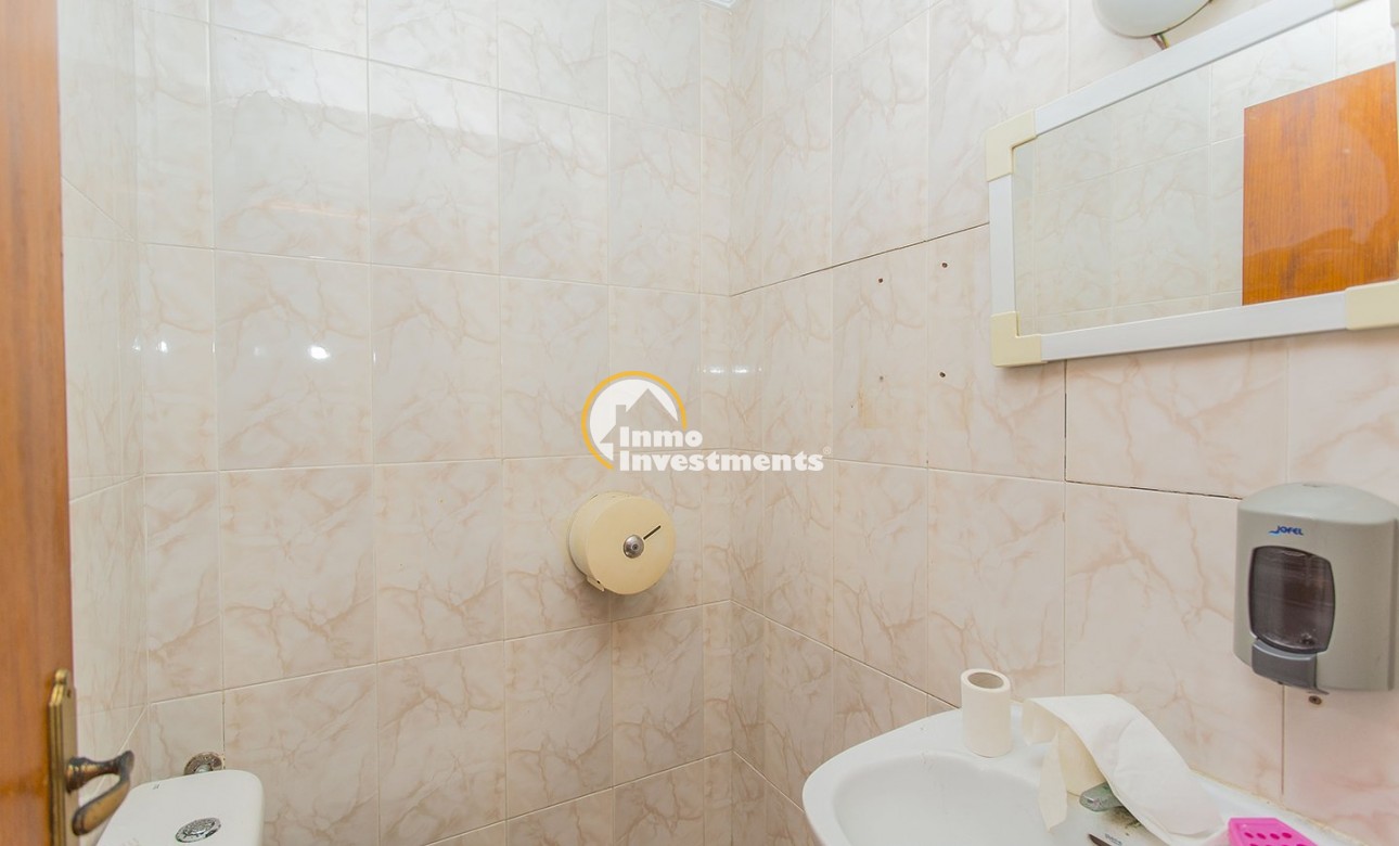 Reventa - Local comercial - La Mata - La Mata Center